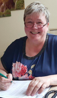Verwaltungsmitarbeiterin Doreen Schmidt